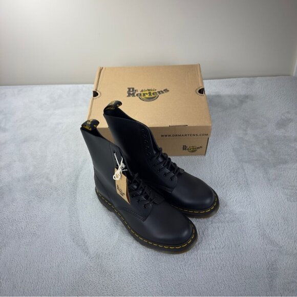 Dr Martens NWT 1490 Bex Smooth Leather Boots Sz 8 Men's/9 Women's/7 UK/41 EU - Picture 1 of 15